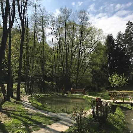 Kameňácká Myslivna Casa de hóspedes 3*