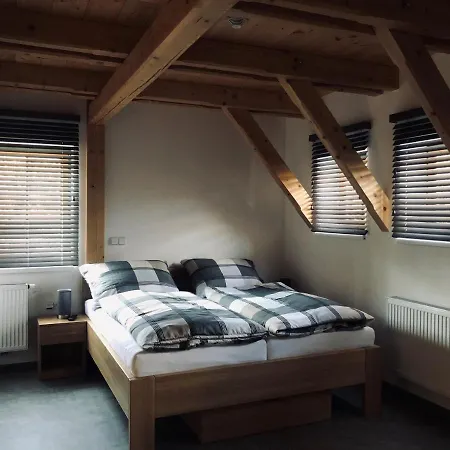 Kamenacka Myslivna Guest house *